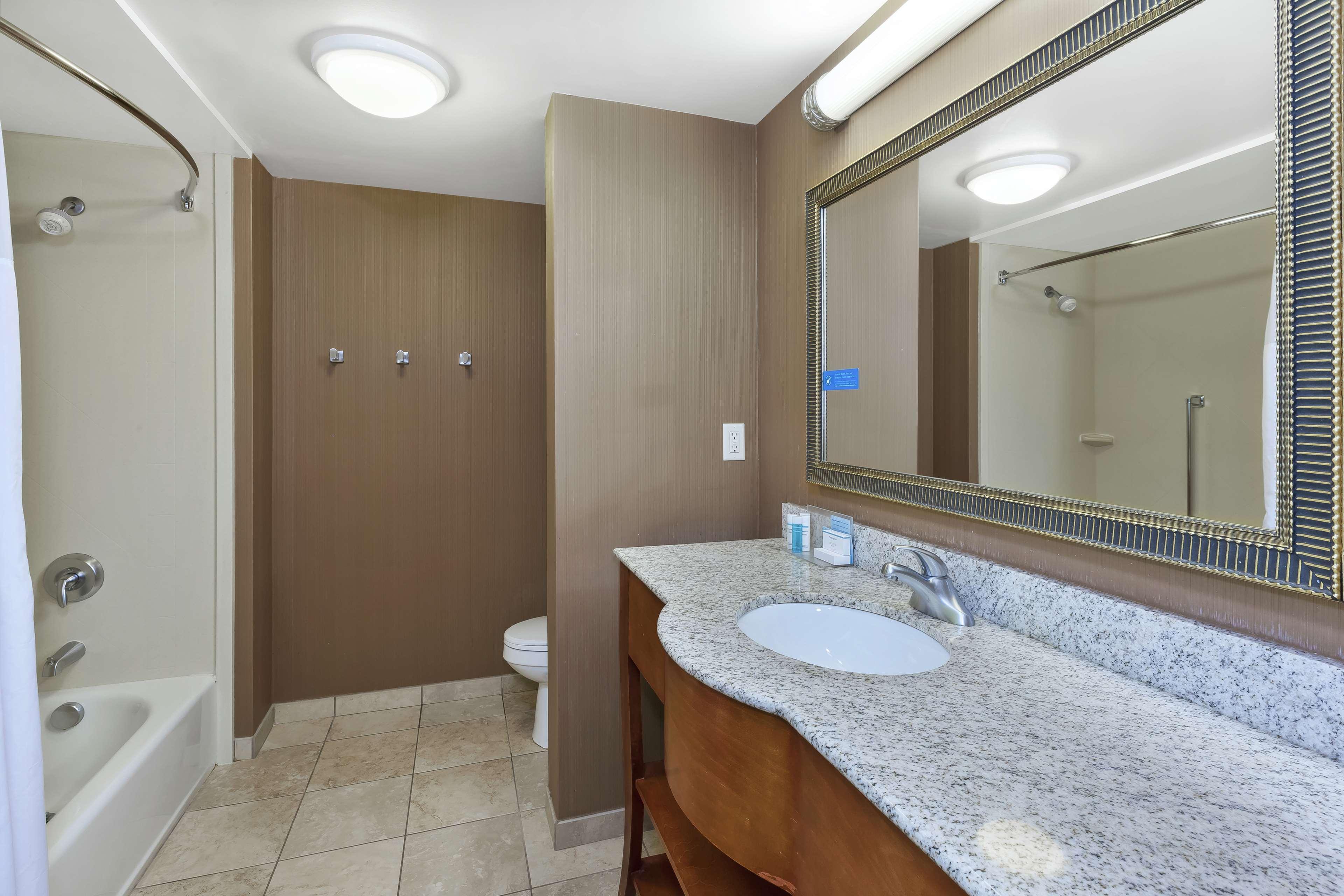 Cascade Hampton Inn & Suites Grand Rapids-Airport 28Th St מראה חיצוני תמונה