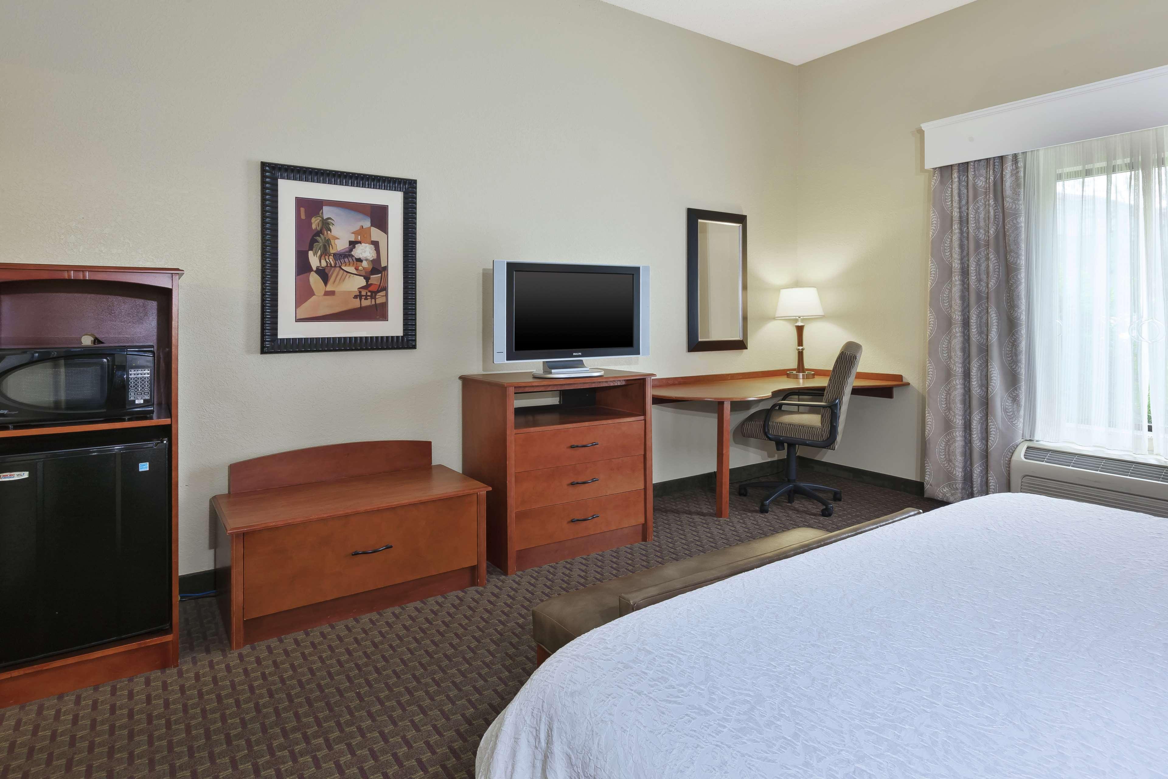 Cascade Hampton Inn & Suites Grand Rapids-Airport 28Th St מראה חיצוני תמונה