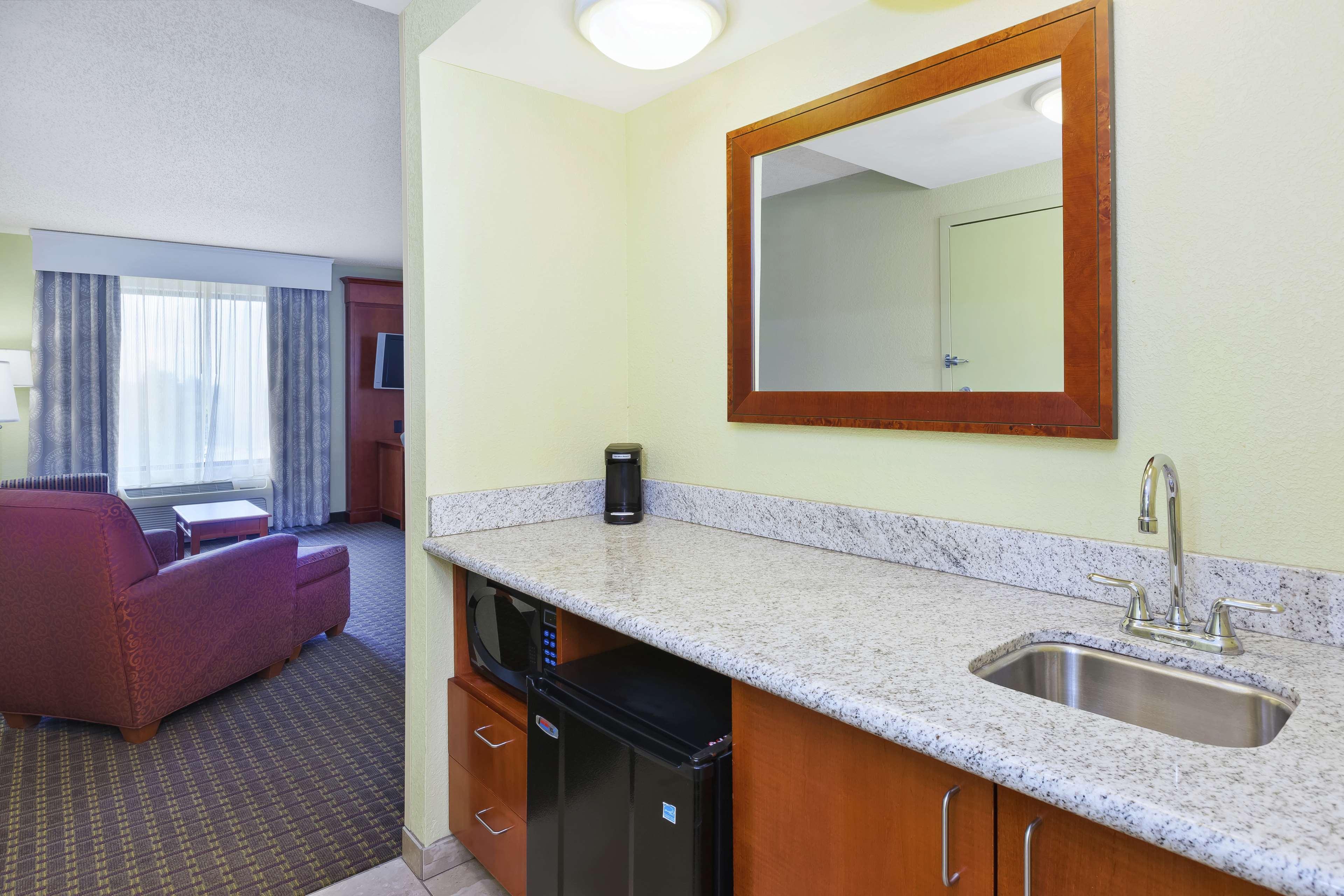 Cascade Hampton Inn & Suites Grand Rapids-Airport 28Th St מראה חיצוני תמונה