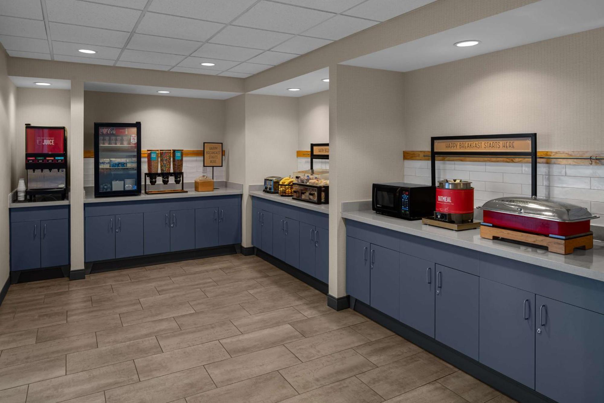 Cascade Hampton Inn & Suites Grand Rapids-Airport 28Th St מראה חיצוני תמונה