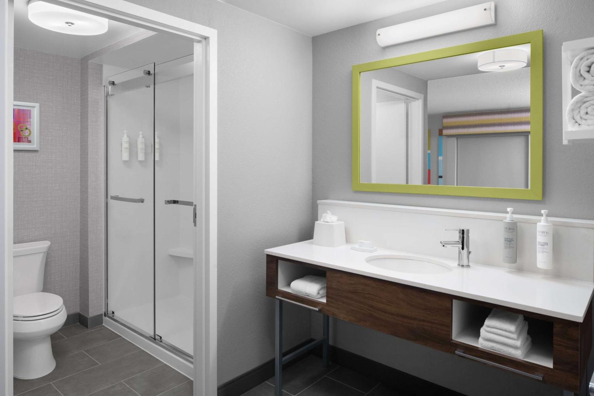 Cascade Hampton Inn & Suites Grand Rapids-Airport 28Th St מראה חיצוני תמונה