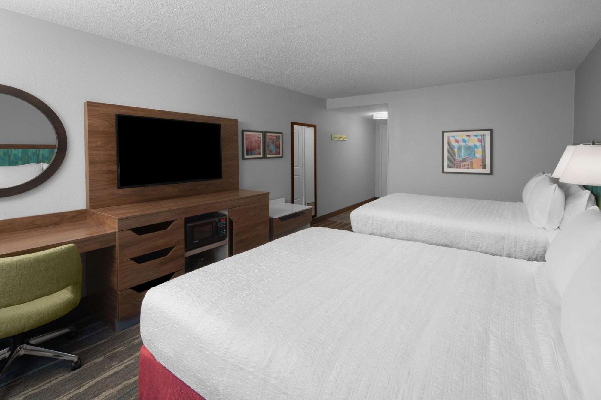 Cascade Hampton Inn & Suites Grand Rapids-Airport 28Th St מראה חיצוני תמונה