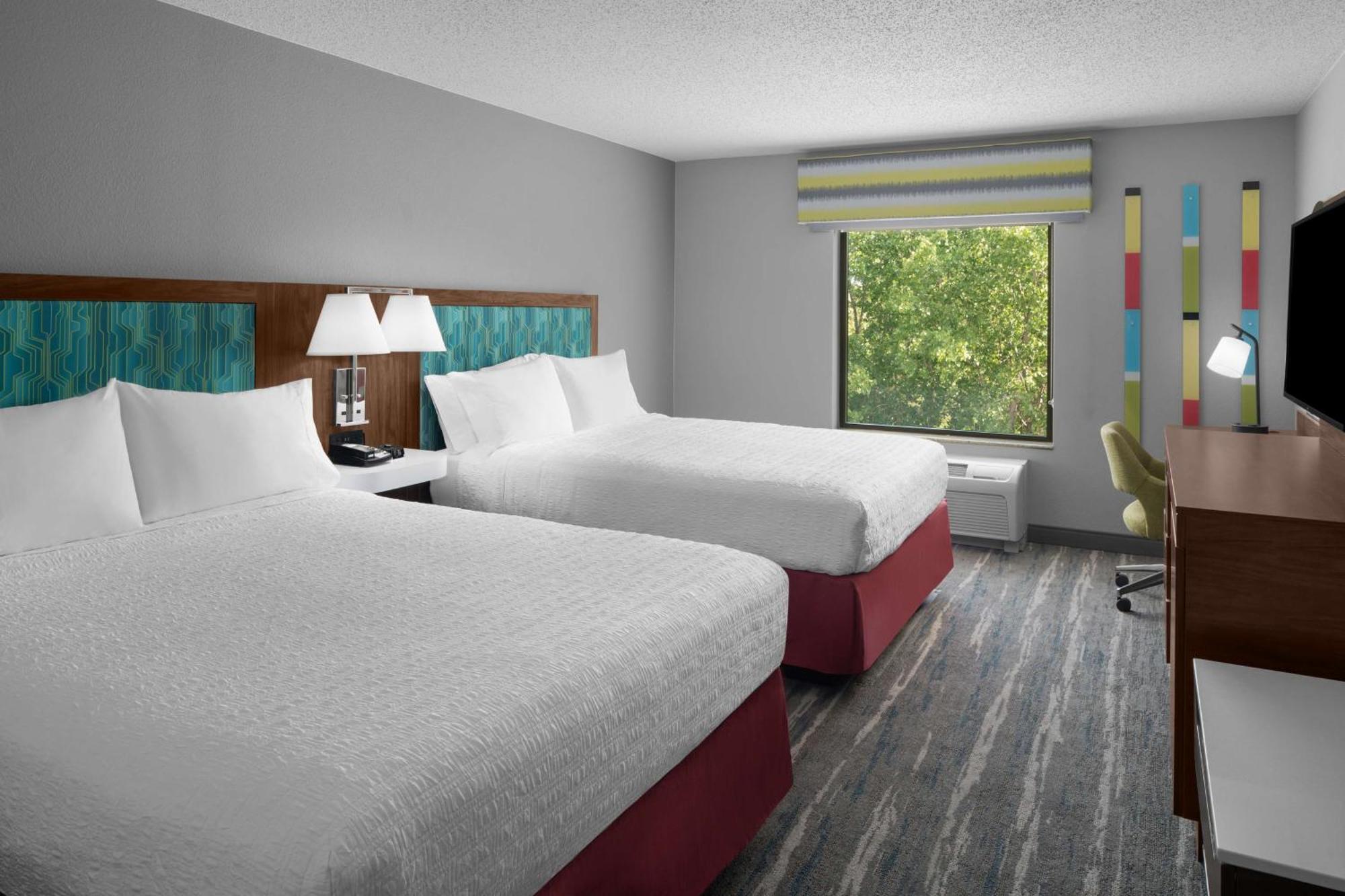 Cascade Hampton Inn & Suites Grand Rapids-Airport 28Th St מראה חיצוני תמונה