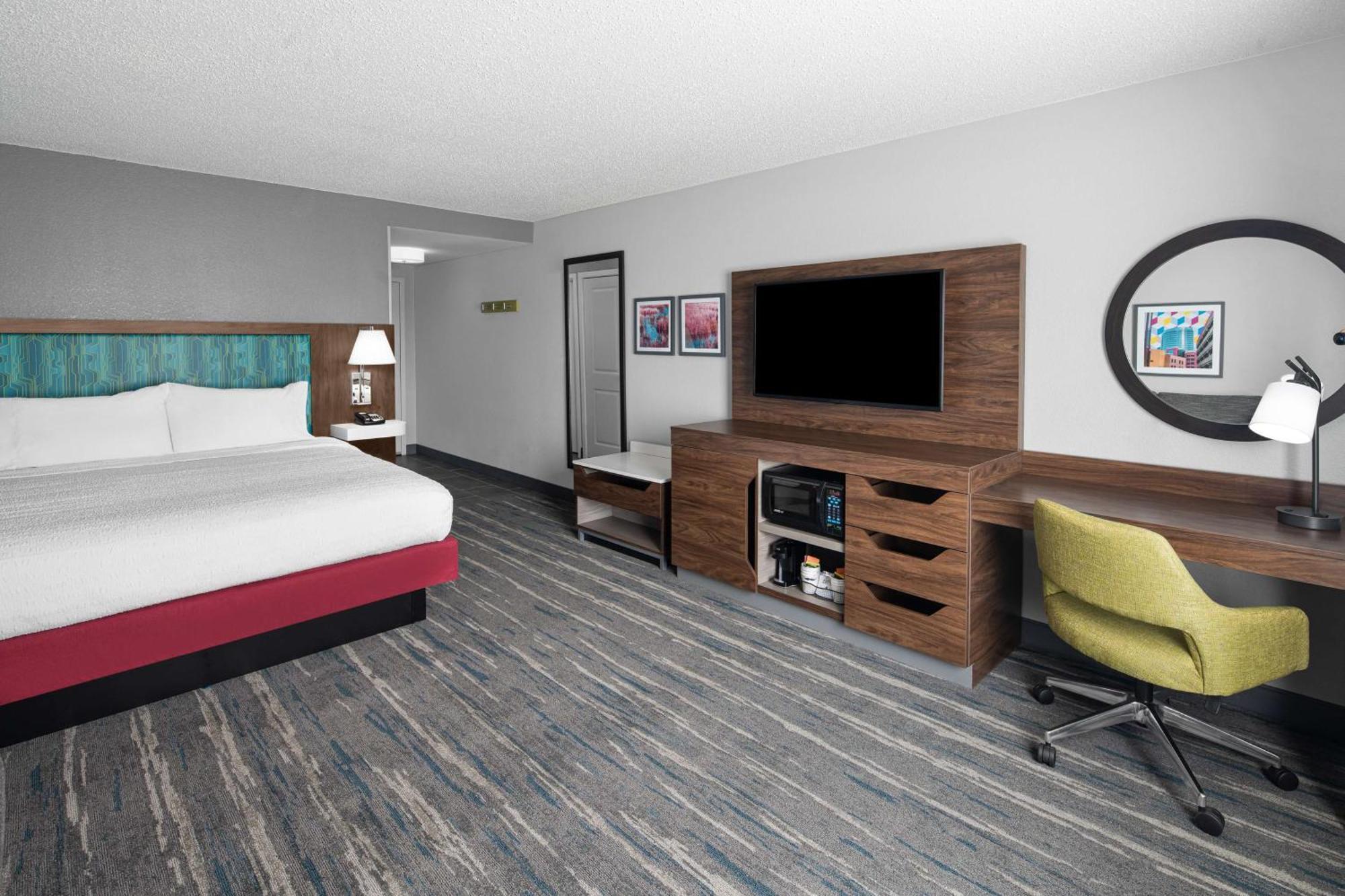 Cascade Hampton Inn & Suites Grand Rapids-Airport 28Th St מראה חיצוני תמונה