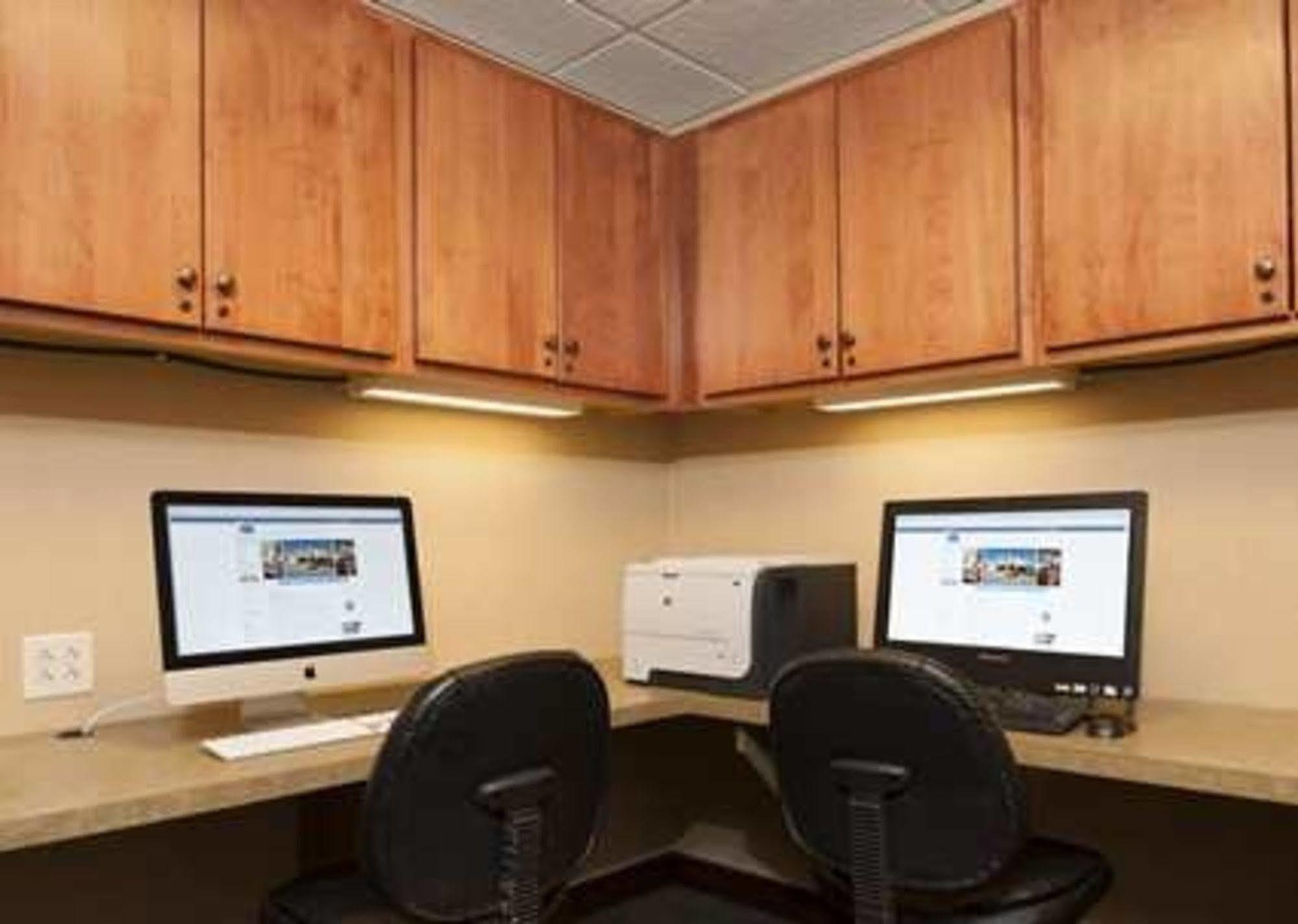 Cascade Hampton Inn & Suites Grand Rapids-Airport 28Th St מראה חיצוני תמונה
