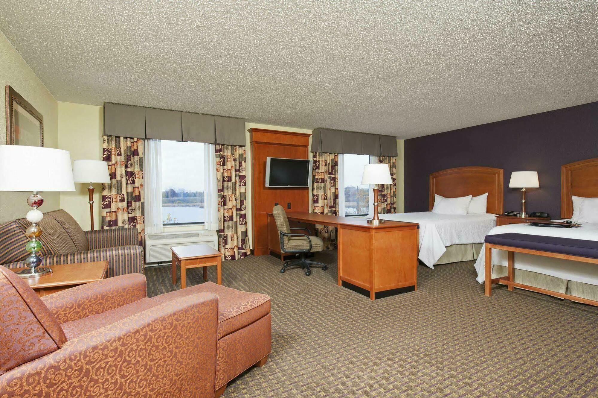 Cascade Hampton Inn & Suites Grand Rapids-Airport 28Th St מראה חיצוני תמונה
